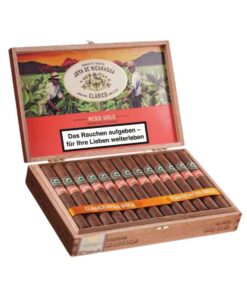 JOYA DE NICARAGUA MEDIO SIGLO TORO
