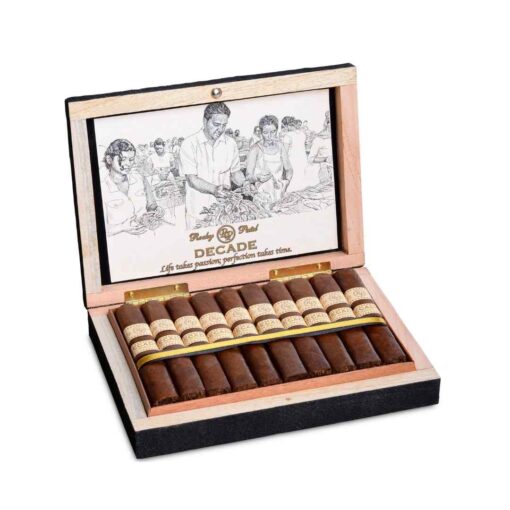 ROCKY PATEL DECADE ROBUSTO