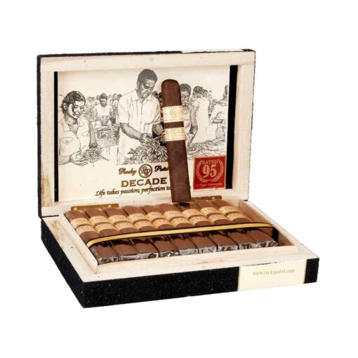 ROCKY PATEL DECADE SHORT ROBUSTO