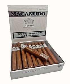 MACANUDO WHITE CHURCHILL