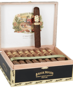 Brick House Mighty Mighty Maduro caja de madera abierta mostrando los puros premium.