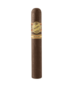 Un cigarro premium Brick House Mighty Mighty Maduro pieza individual sobre un cenicero de cerámica.