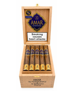 Cigarro AJ Fernandez AMAR en humidor